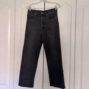 Levi’s ribcage straight ankle jeans in dark grey